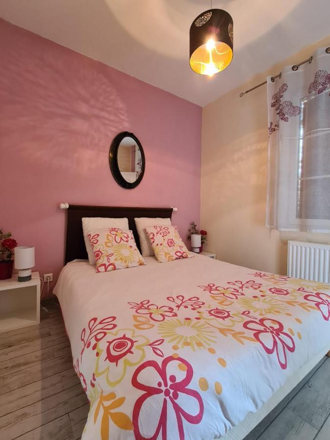 La Fraise Panzió Chaumont-sur-Tharonne Kültér fotó